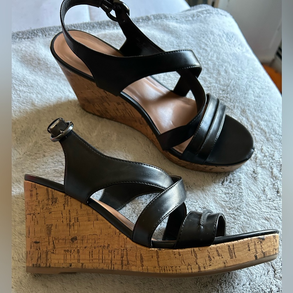 Franco Sarto Maestro Wedges